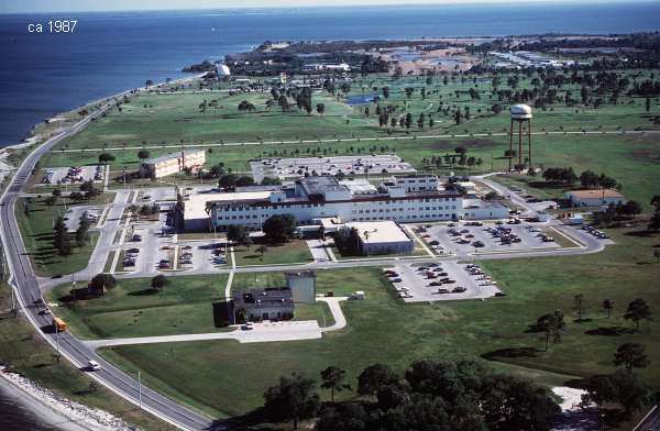 macdill afb liquor store