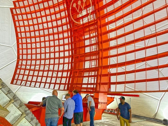 OiltonTX_ARSR4-antenna_Robie_Aug2024.jpg